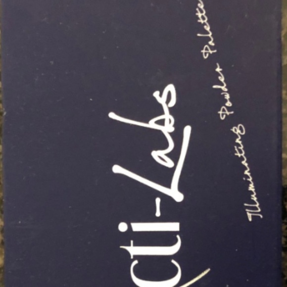 Powder - Picture 2 of 3